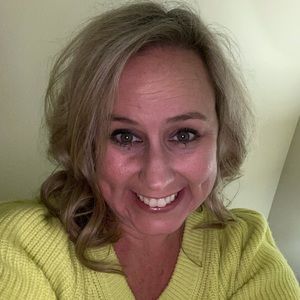 Meet your Posher, Liz